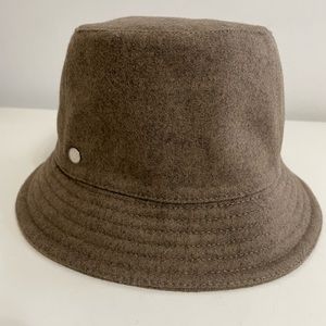 Hermès Toundra Calvi Bucket Hat Cashmere with Silk and  Viscose Lining , Sz. 56